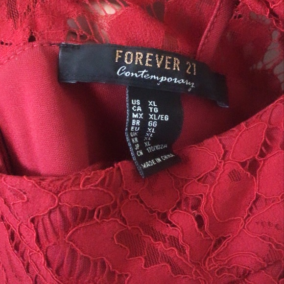 Lace cut out dress - Picture 4 of 5